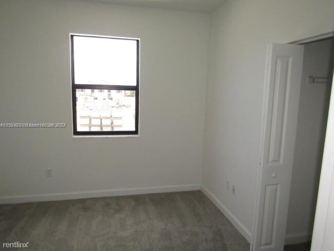 Building Photo - 3 br, 2.5 bath House - 11869 SW 246th Ter