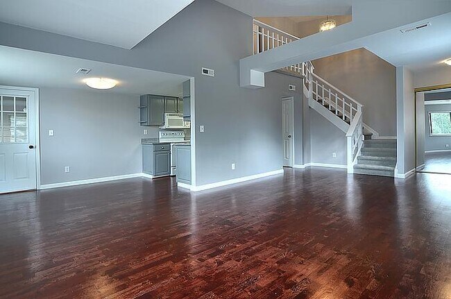 Building Photo - Amazing 2BR, 2BTH Close to Downtown/Tech C...