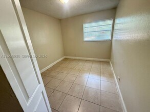 Building Photo - 3750 NW 115th Way