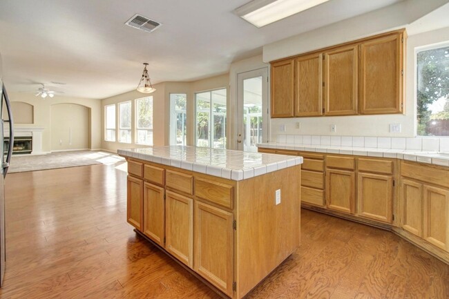 Building Photo - 8224 Rural Estates Ln