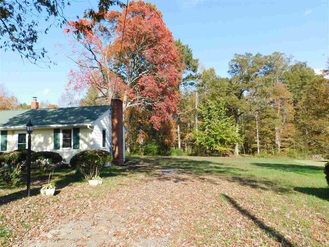 Building Photo - 1095 Zion Hill Rd