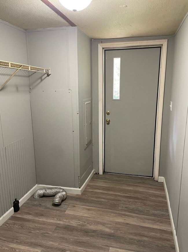 Building Photo - 4 BED, 2 BATH MOBILE HOME LOCATED IN JACKS...