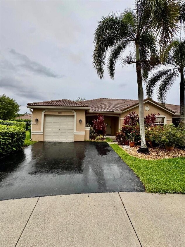 Primary Photo - 1631 Orion Ln