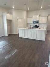 Building Photo - 4526 Enclave Dr