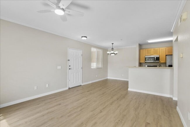 Building Photo - Remodeled 1-Bed Condo -  Prime Carmel Vall...