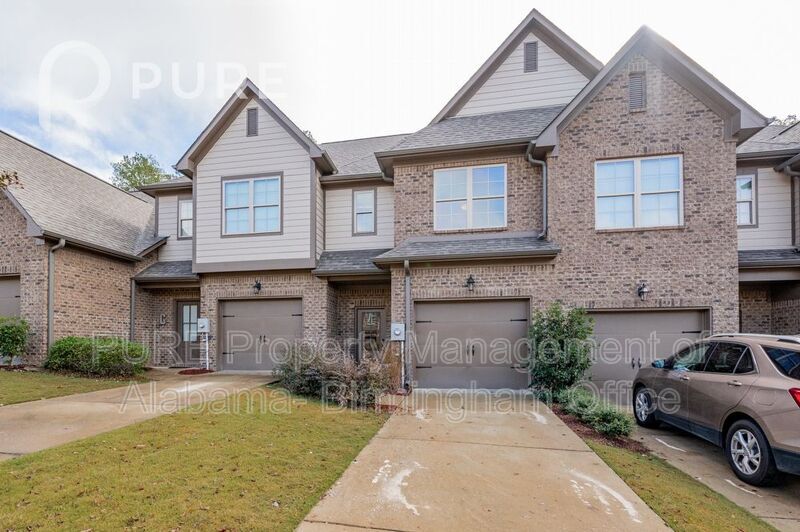 4257 Lochshire Ln, Gardendale, AL 35071 Townhome Rentals in