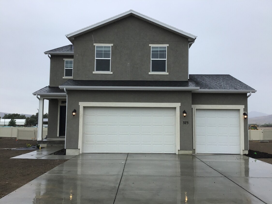 Primary Photo - 373 N Willes Drive