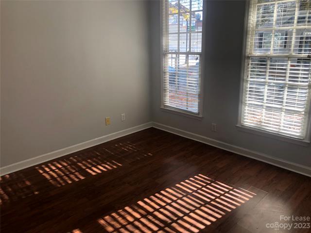 Building Photo - 12113 Memory Ln