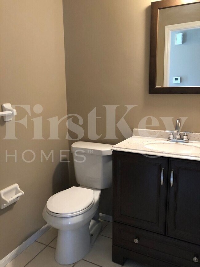 Foto del edificio - 16727 N Fork Ridge Dr