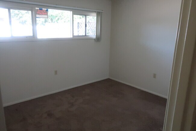 Foto del edificio - 4362 Clairemont Dr