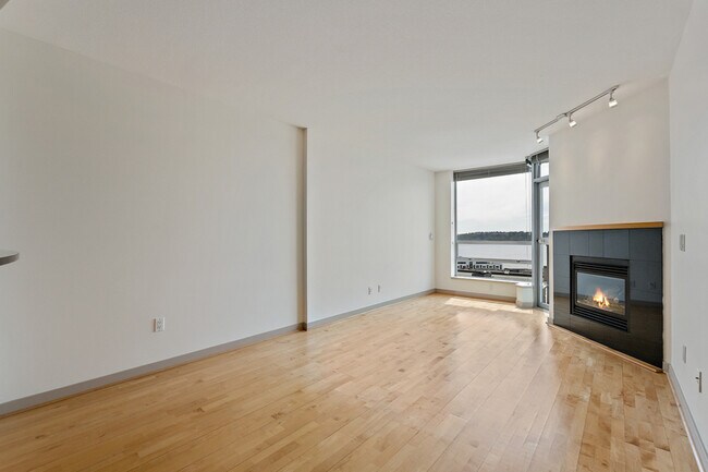 Building Photo - 2929 1st Ave