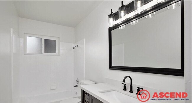 Foto del edificio - Beautiful home in North Bakersfield! *POOL*