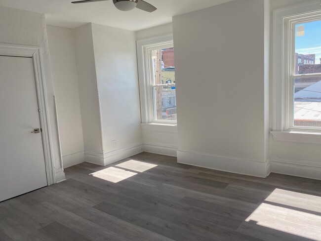 Foto del edificio - 4754 Liberty Ave