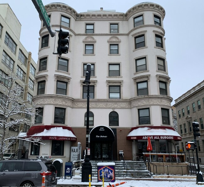 Building Photo - 650 Beacon St