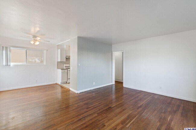 Foto del edificio - 1200 N New Hampshire Ave