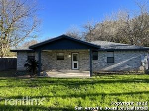 Building Photo - 3 br, 2 bath House - 326 Elm Dr