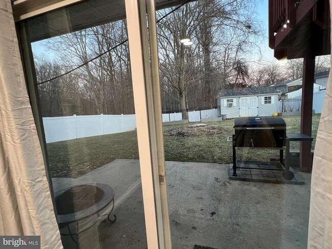Foto del edificio - 13829 Londonderry Ct