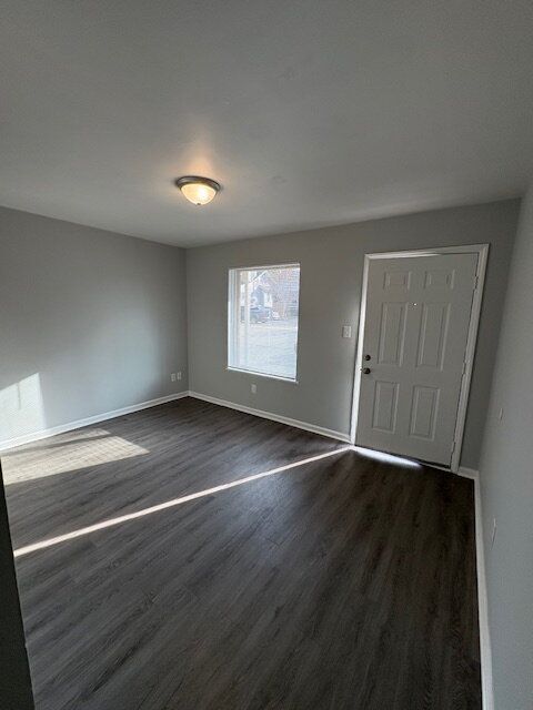 Foto del edificio - 411 E 5th St