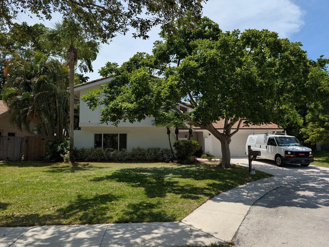 Primary Photo - 3069 NW 27th Terrace