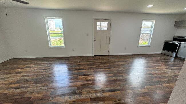 Foto del edificio - 227 N Frisco St