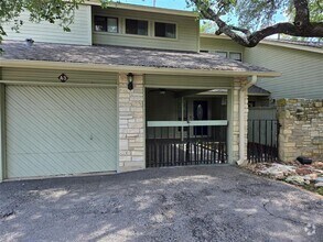 Building Photo - 4404 Travis Country Cir