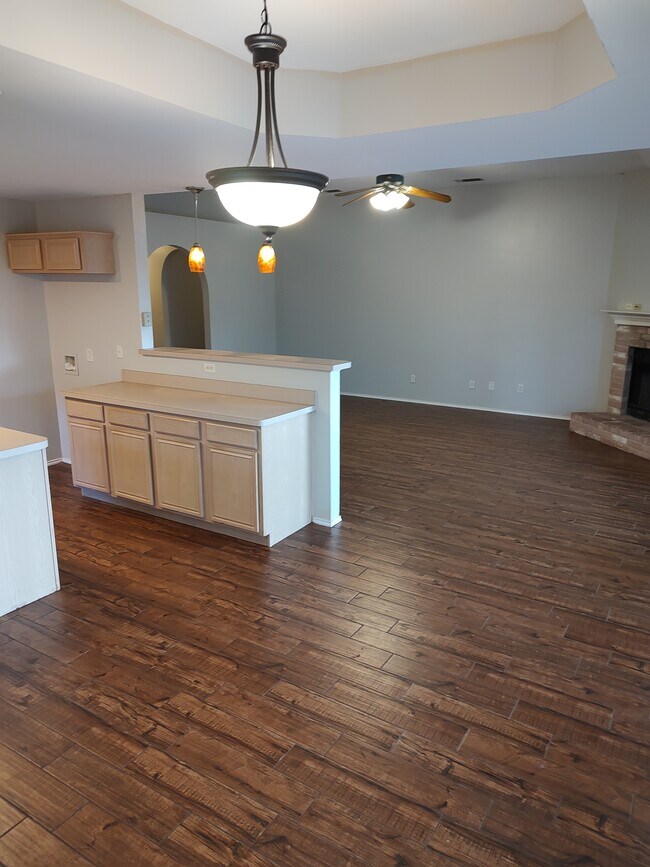 Building Photo - 281 Frederick Cir
