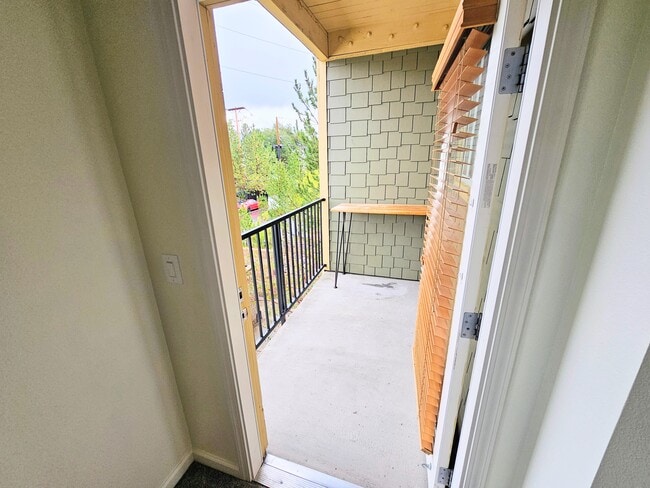 Building Photo - 1450 Idlewild Dr