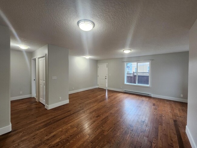 Building Photo - 6583 Worthington Way