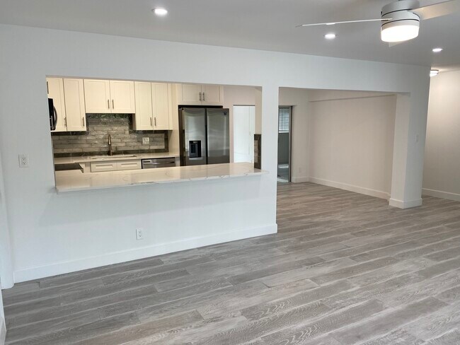 Kitchen - 1730 NE 56th Ct