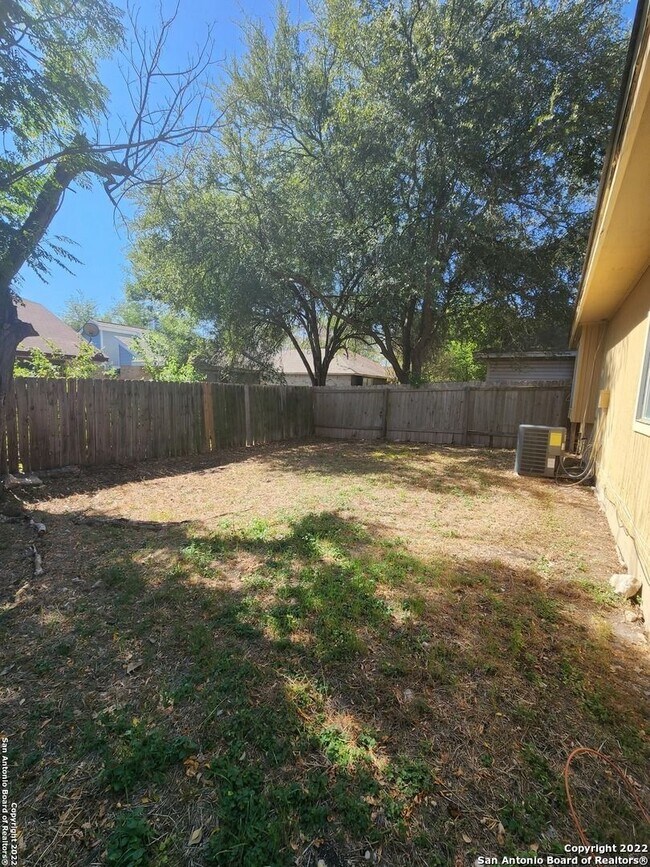 Foto del edificio - 2 Bedroom 2 bath in BIG COUNTRY GDN HMS