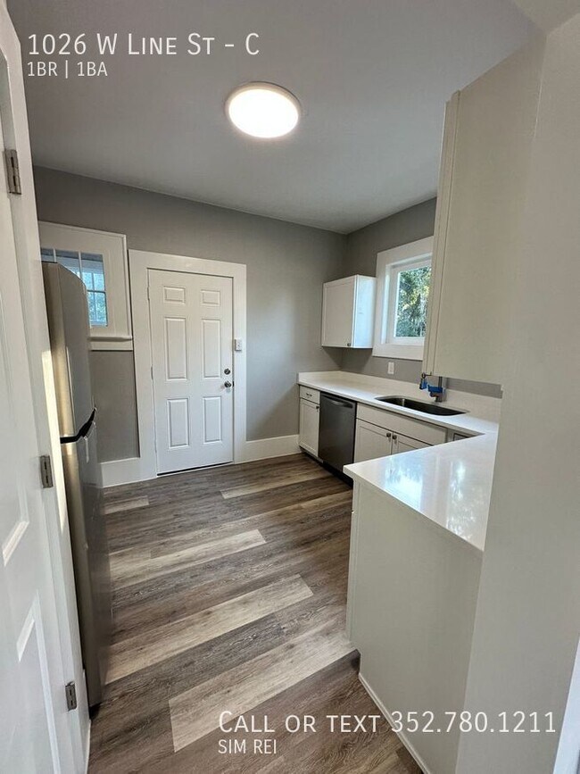 Building Photo - Newly Renovated 1 Bed 1 Bath Leesburg