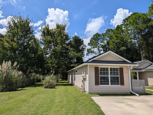 Foto del edificio - 130 Plantation Point Dr