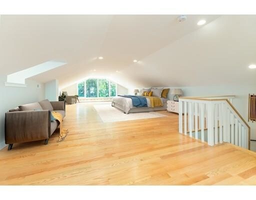 Building Photo - 20 Follen St