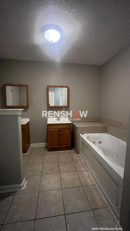 Foto del edificio - 3067 Keats Rd