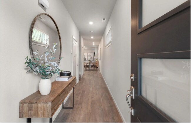 Foto del edificio - Beautiful Newer Home Built In 2021 Located...