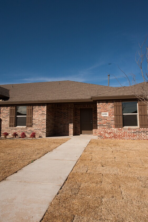 Foto principal - 6918 67th St