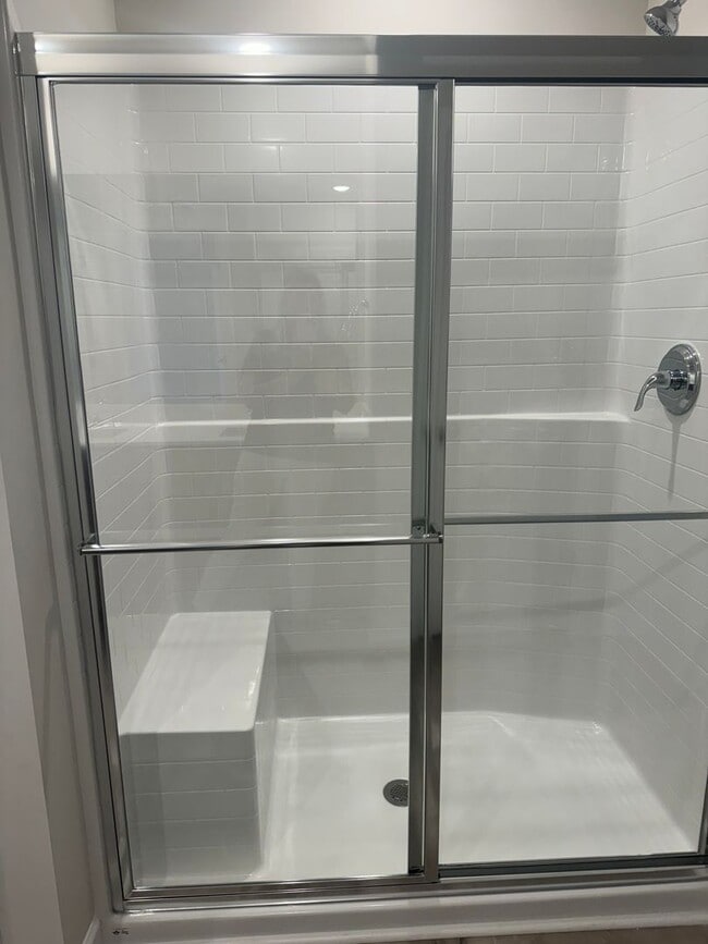 Photo - Brand New Luxury Living! House