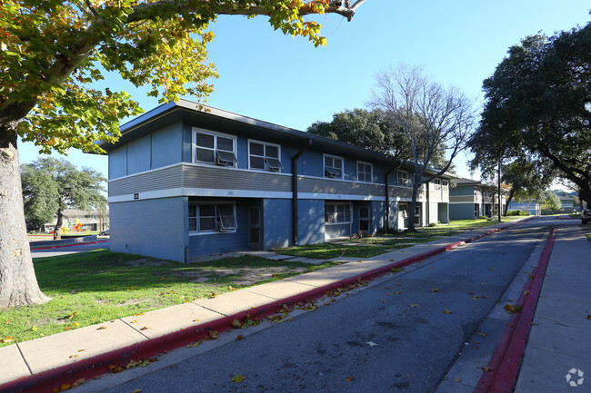 Foto del edificio - Meadowbrook Apartments