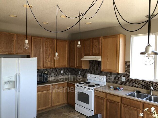 Foto del edificio - 4520 Range Creek Dr