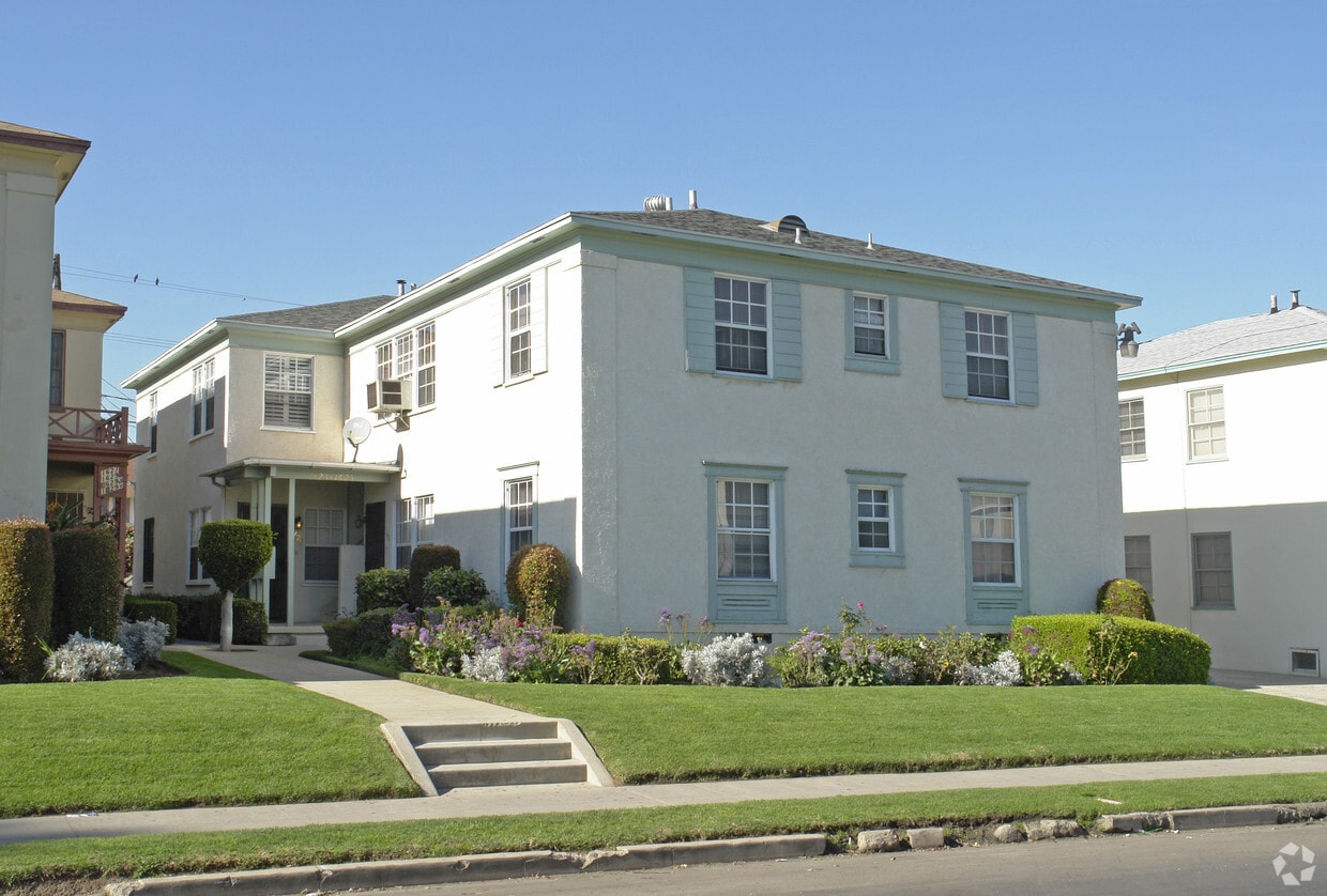 Primary Photo - 1623 S Bronson Ave