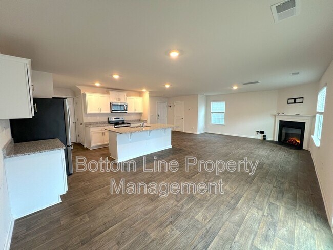 Foto del edificio - 1603 Blue Velvet Ln