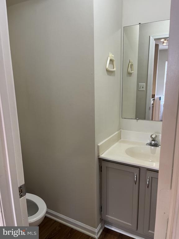 Building Photo - 405 Wind Ridge Dr