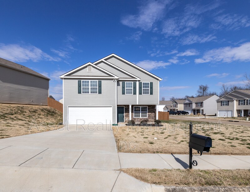 2006 Drive, Mascot, TN 37806 House Rental in Mascot, TN