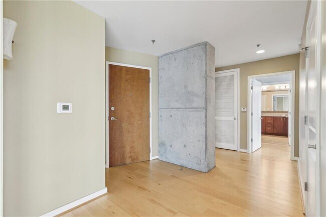 Foto del edificio - 361 17th St
