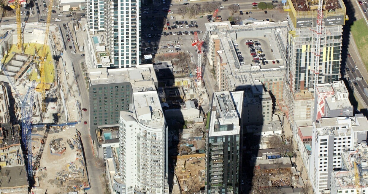 610 Davis St - The Modern Austin Residences