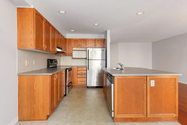 Building Photo - 239 Meadowbreeze Dr