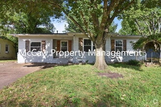 Building Photo - 1520 Hilltop Dr