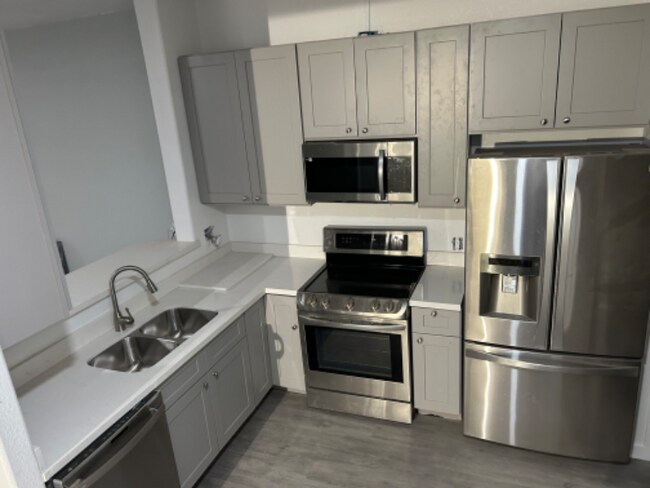 Foto del edificio - 221 W Vineyard Rd