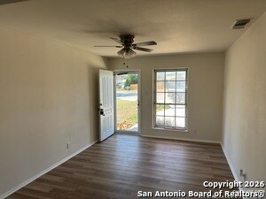 Foto del edificio - 8816 Oakbrook St