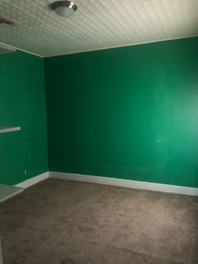 Foto del edificio - 4001 Curtis Ln